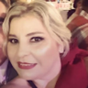 Meet your Posher, Zenia